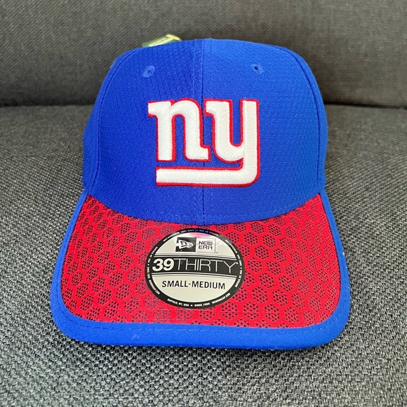 New York Giants New Era 2017 NFL Sideline 39THIRTY Fitted Hat- Royal - Picture 1 of 5